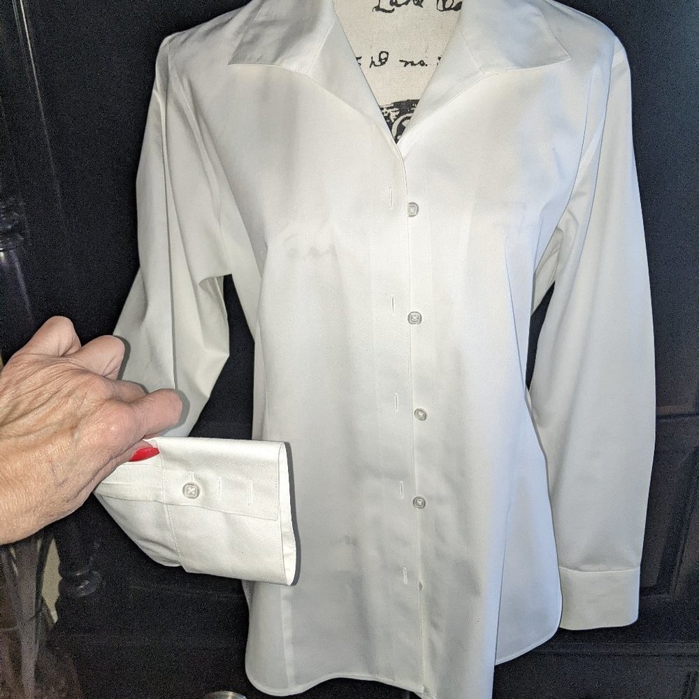 Classic white long sleeved button down, Chico size 2